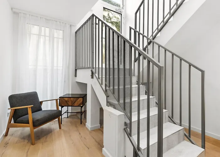 Modern Retreat With Ac - 15 Min To Center *